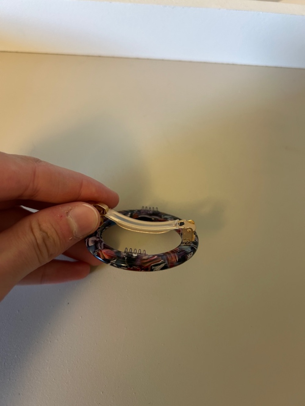 NEW! Madewell Acrylic Circle Barrette in True Black Multi - Picture 4 of 4